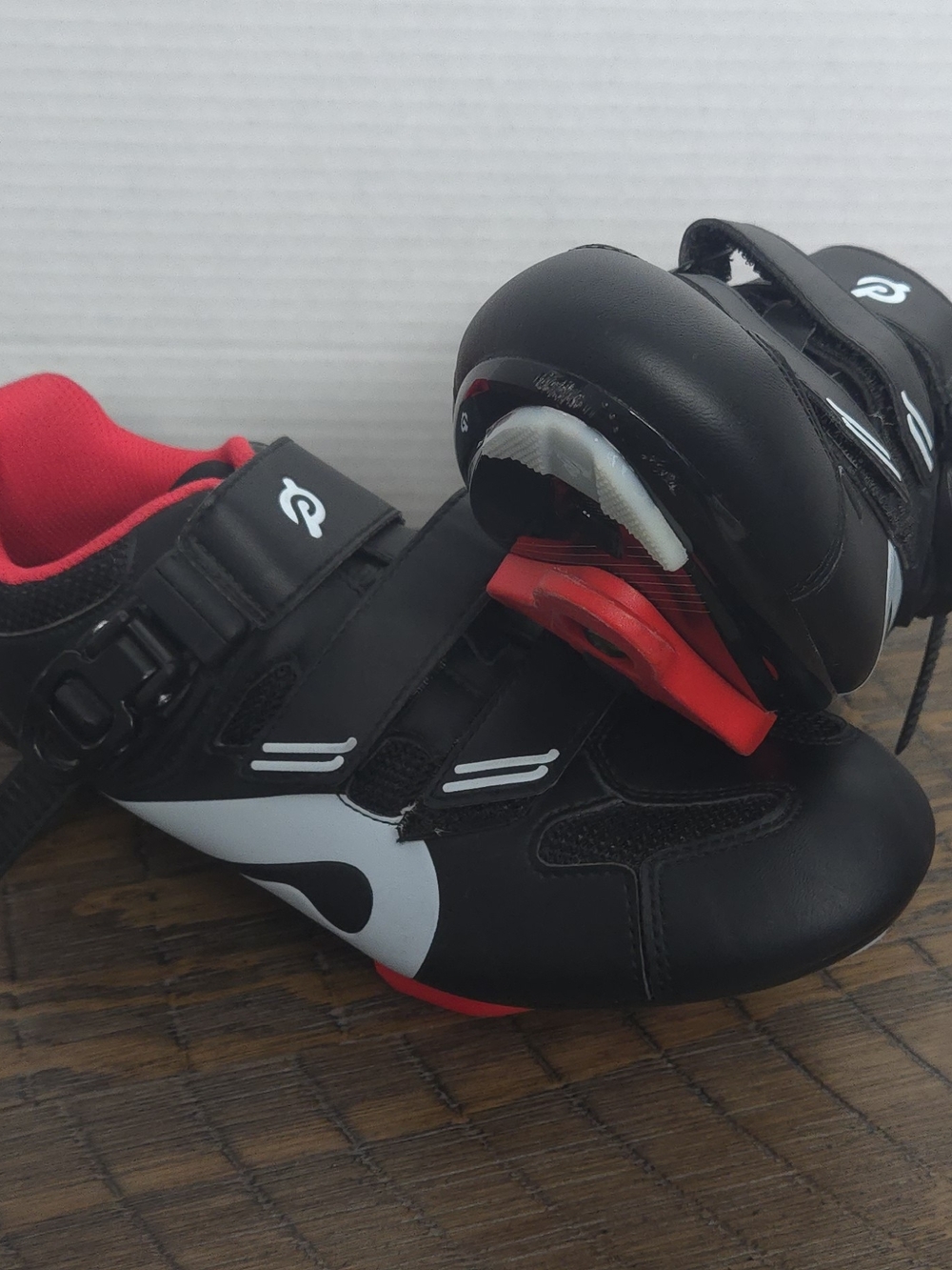 ​Peloton Cycling Shoes with Cleats - Black/Red - Size 40
